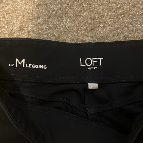 Loft Outlet Médium Black Leggings - Picture 2 of 7